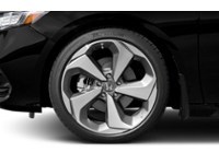 2018 Honda Accord Sedan Touring 2.0 Auto Exterior Shot 5
