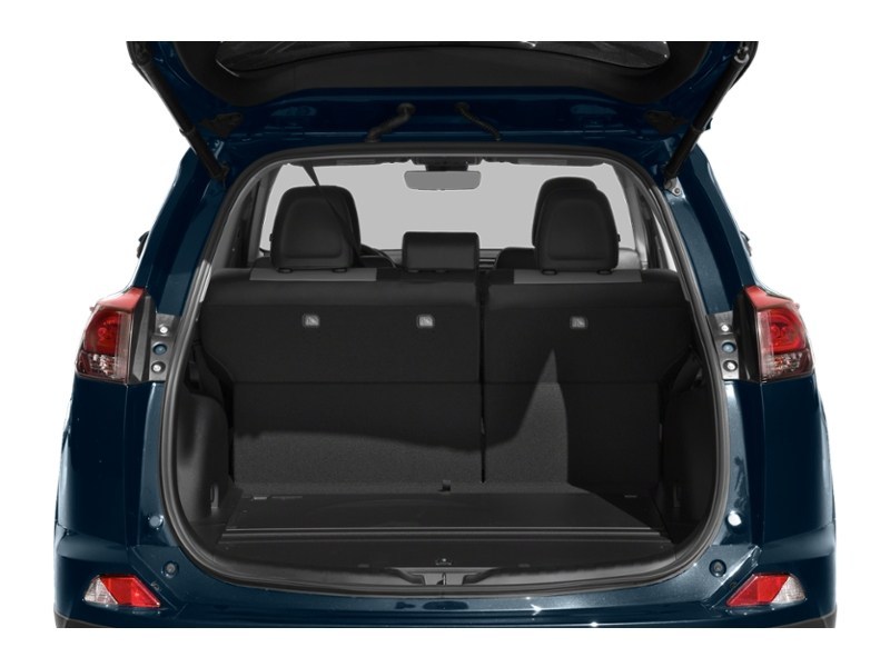 2018 Toyota RAV4 AWD SE Exterior Shot 4