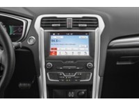 2019 Ford Fusion SE Interior Shot 2