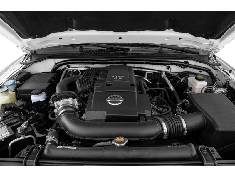 2019 Nissan Frontier Crew Cab PRO-4X Standard Bed 4x4 Auto Exterior Shot 3