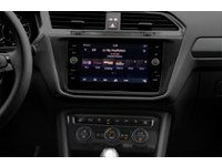 2021 Volkswagen Tiguan Highline 4MOTION Interior Shot 2