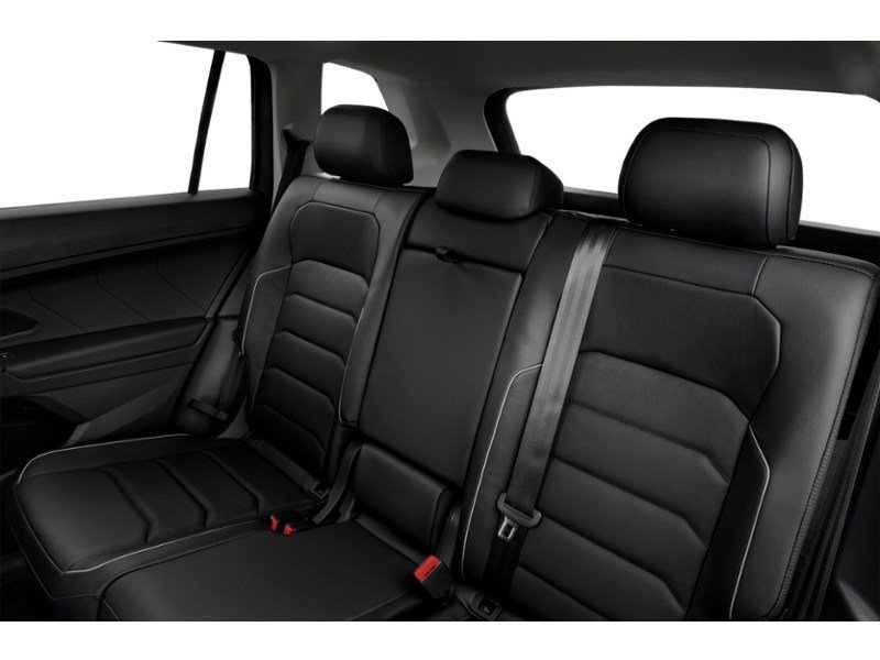 2021 Volkswagen Tiguan Highline 4MOTION Interior Shot 5