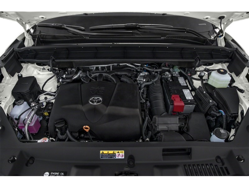 2022 Toyota Highlander XLE AWD Exterior Shot 3