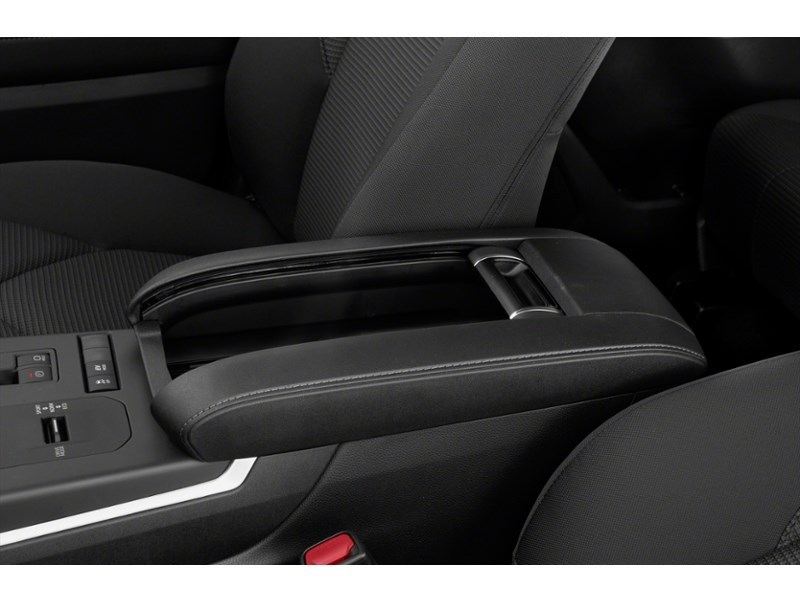 2021 Toyota Highlander Hybrid Hybrid XLE AWD Interior Shot 7