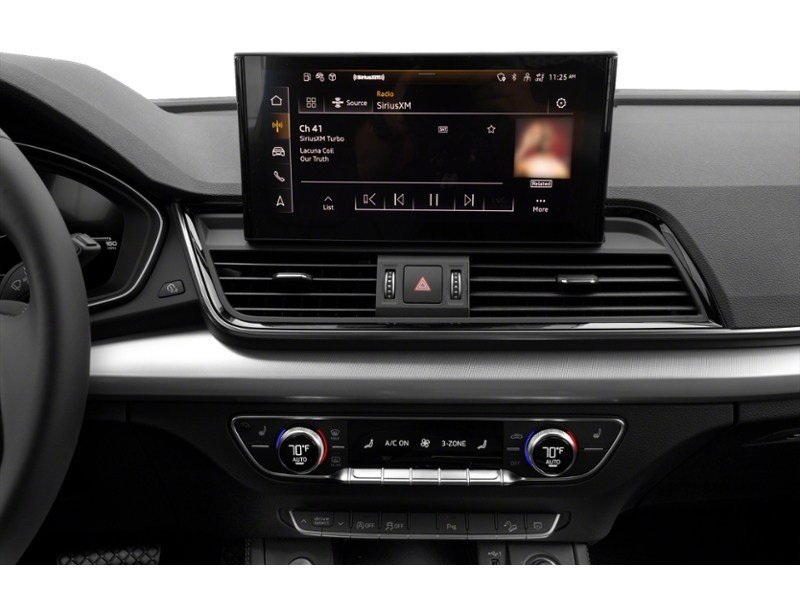 2021 Audi Q5 Sportback Progressiv 45 TFSI quattro Interior Shot 2