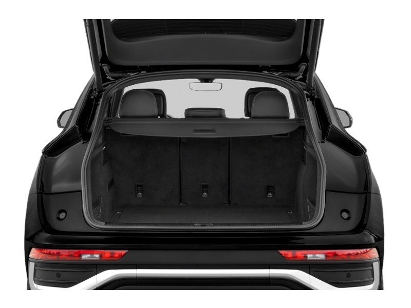 2021 Audi Q5 Sportback Progressiv 45 TFSI quattro Exterior Shot 4