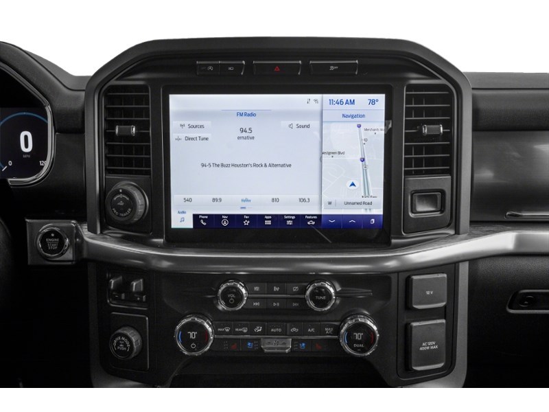 2022 Ford F-150 LARIAT 4WD SuperCrew 5.5' Box Interior Shot 2