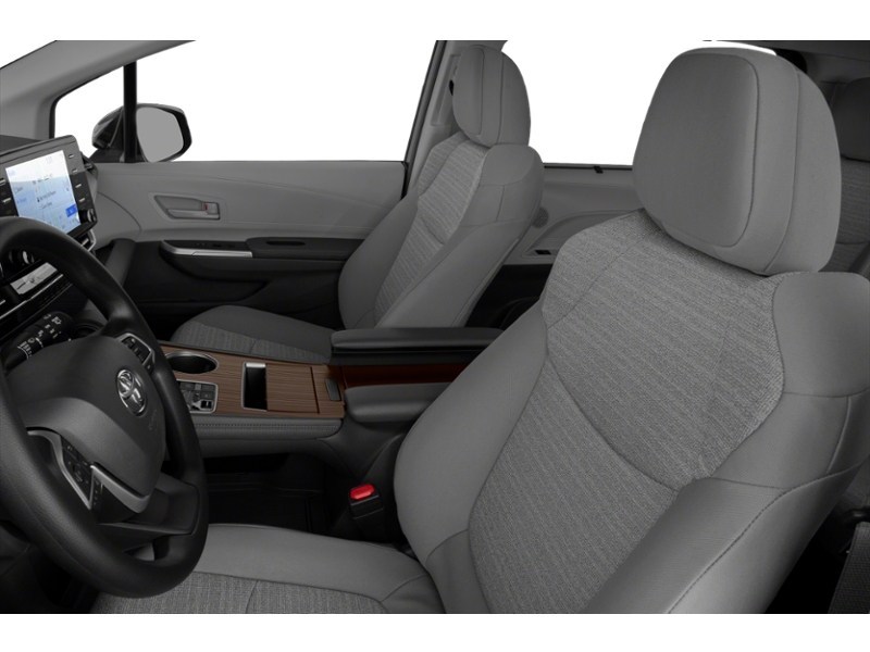 2021 Toyota Sienna LE 7-Passenger FWD Interior Shot 4
