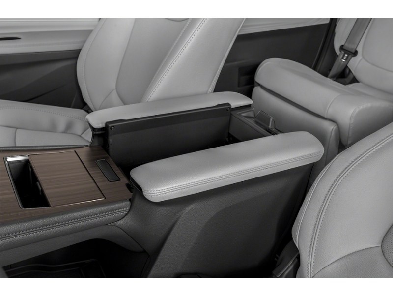 2026 Toyota Sienna Limited 7-Passenger AWD Interior Shot 7