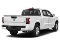 2022 Nissan Frontier Crew Cab SV Long Bed 4x4 Exterior Shot 2