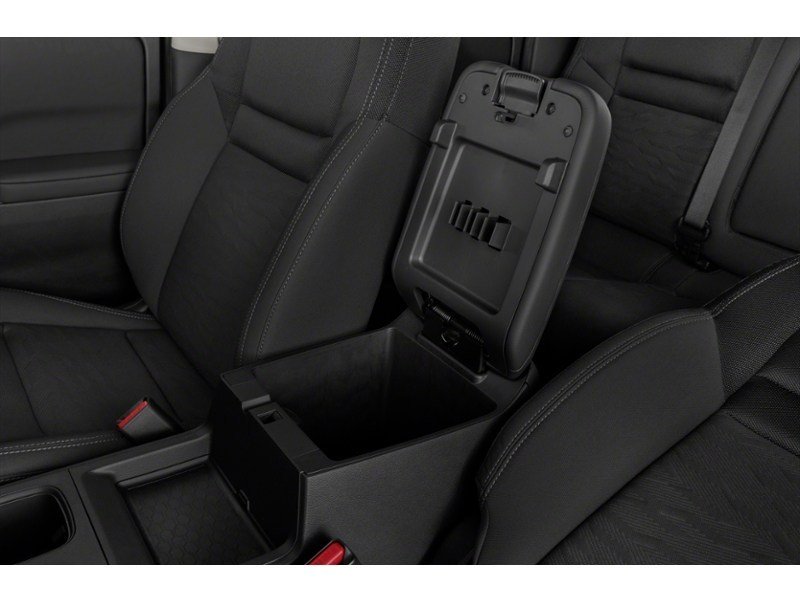 2022 Nissan Frontier Crew Cab SV Long Bed 4x4 Interior Shot 7