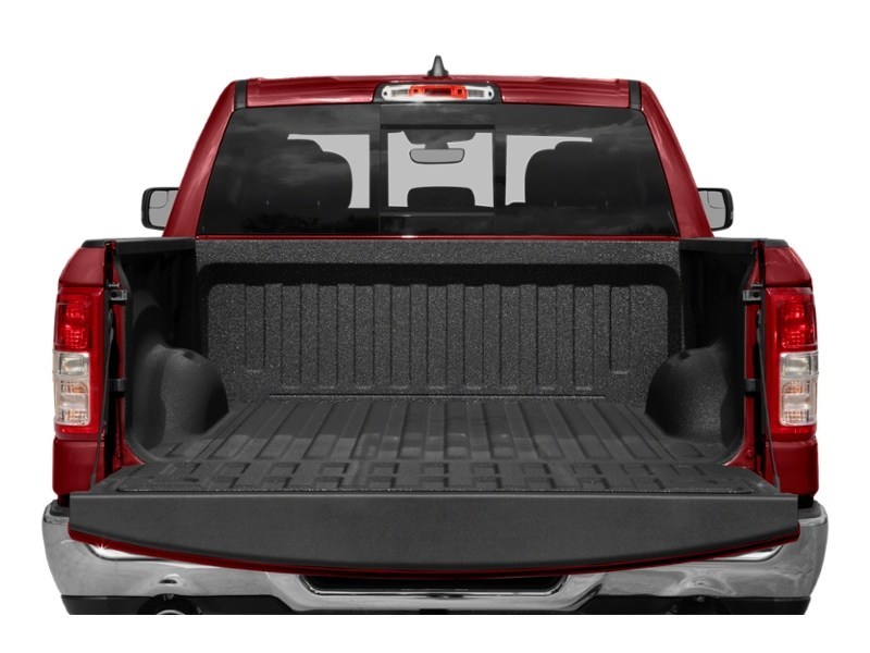 2022 RAM 1500 Big Horn 4x4 Crew Cab 5'7