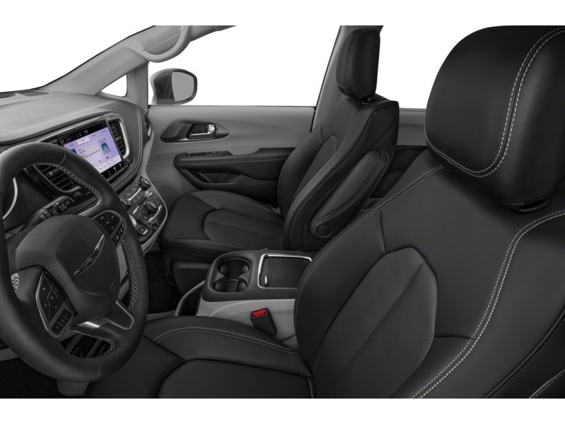 2023 Chrysler Pacifica Touring L FWD Interior Shot 4