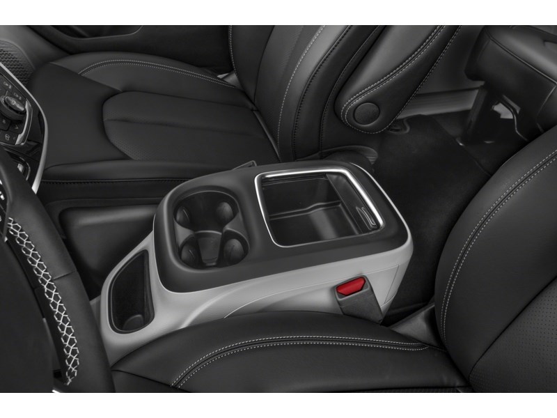 2023 Chrysler Pacifica Touring L FWD Interior Shot 7