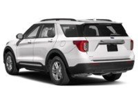 2024 Ford Explorer XLT 4WD Exterior Shot 9