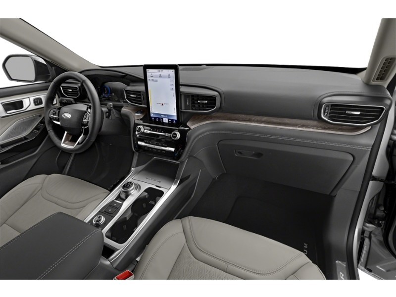 2023 Ford Explorer Platinum 4WD Interior Shot 1
