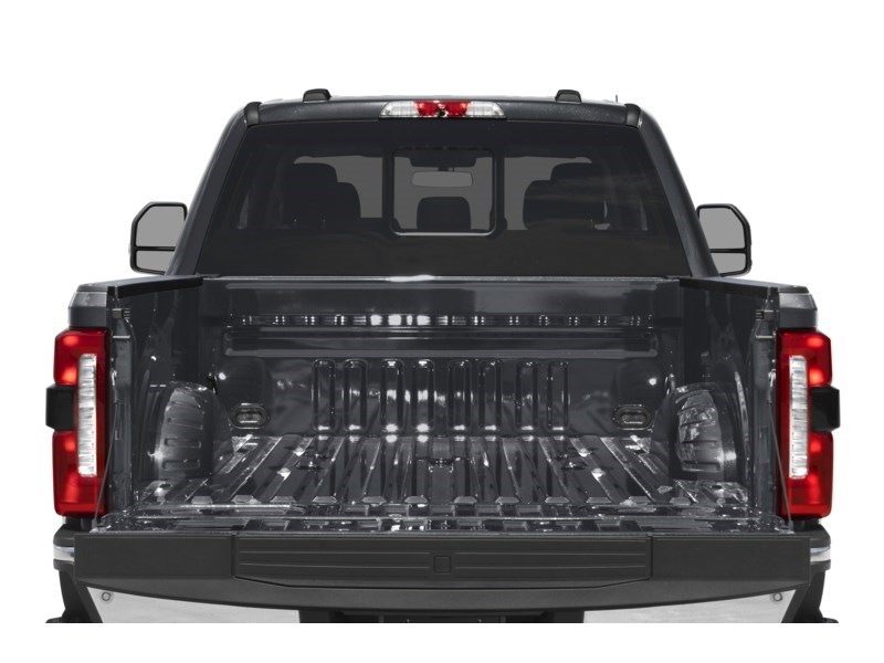 2026 Ford F-250 LARIAT 4WD Crew Cab 6.75' Box Exterior Shot 4