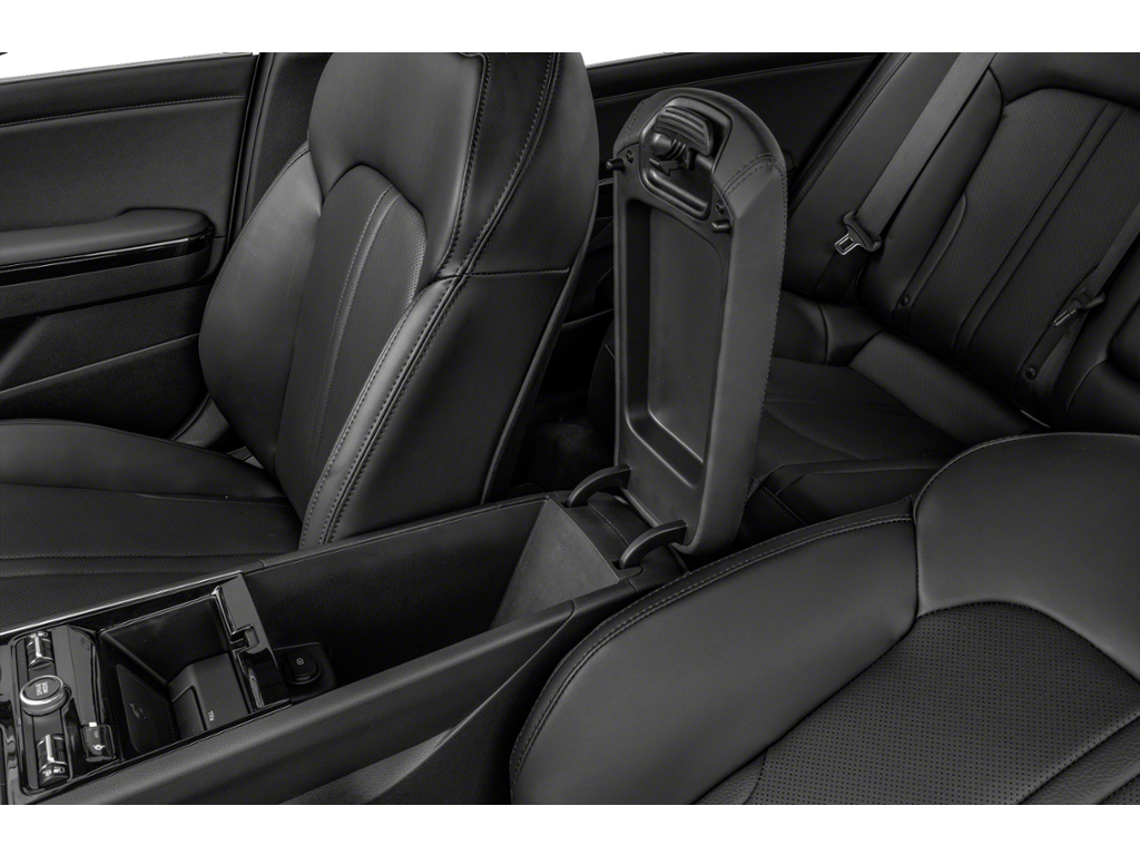 2023 Kia K5 Interior