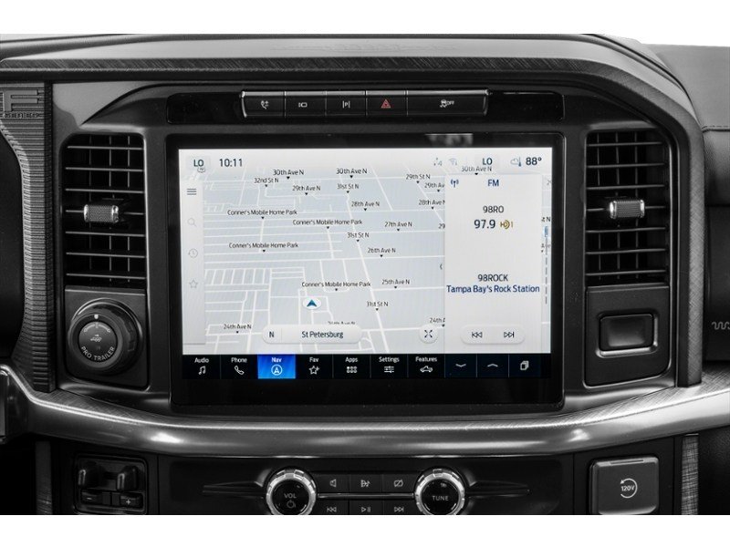 2024 Ford F-150 King Ranch 4WD SuperCrew 5.5' Box Interior Shot 8