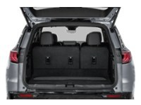 2027 GMC Acadia AWD 4dr Denali Exterior Shot 4