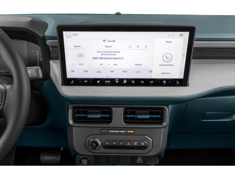 2026 Ford Maverick XLT FWD SuperCrew Interior Shot 2