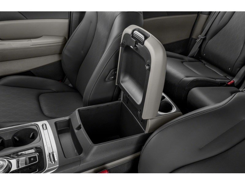 2027 Kia Carnival Hybrid EX FWD Interior Shot 7