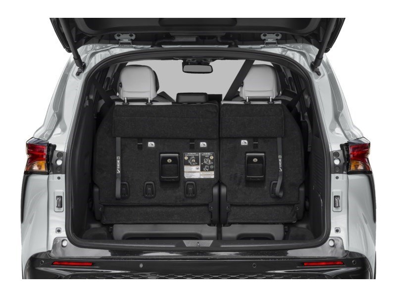 2026 Toyota Sienna XSE 7-Passenger AWD Exterior Shot 4
