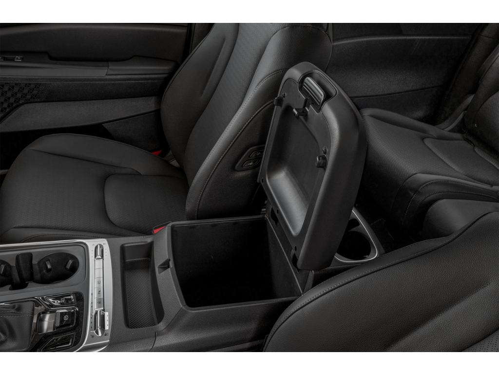 2027 Kia Carnival Interior