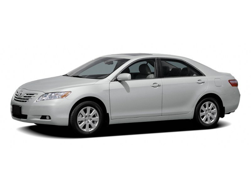 2007 Toyota Camry 4dr Sdn I4 Auto LE Titanium Silver  Shot 2
