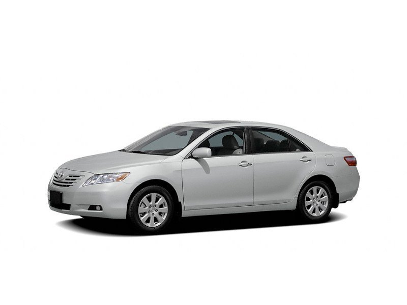 2007 Toyota Camry 4dr Sdn I4 Auto LE Titanium Silver  Shot 1