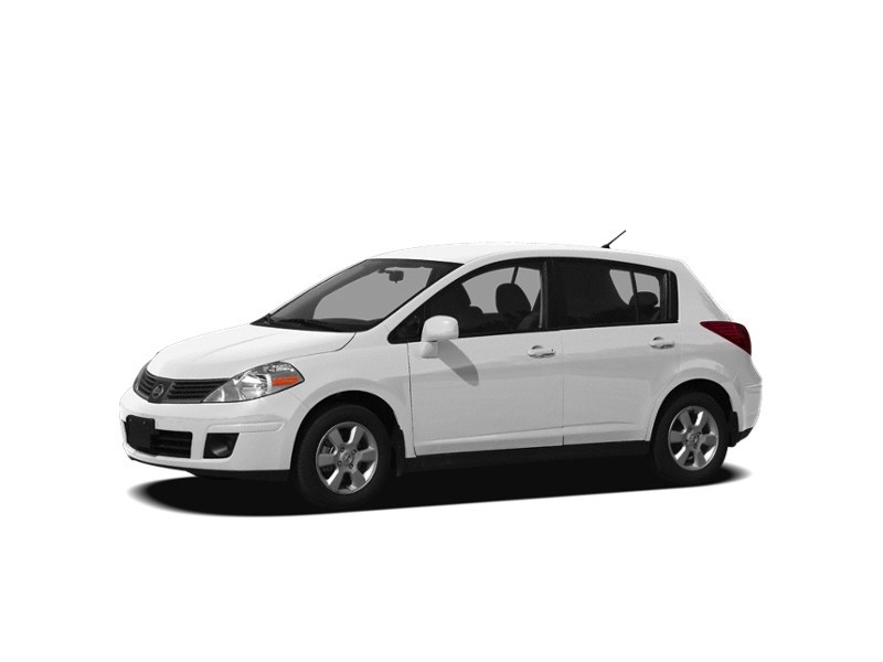 2010 Nissan Versa 5dr HB I4 Auto 1.8 S Arctic White  Shot 1