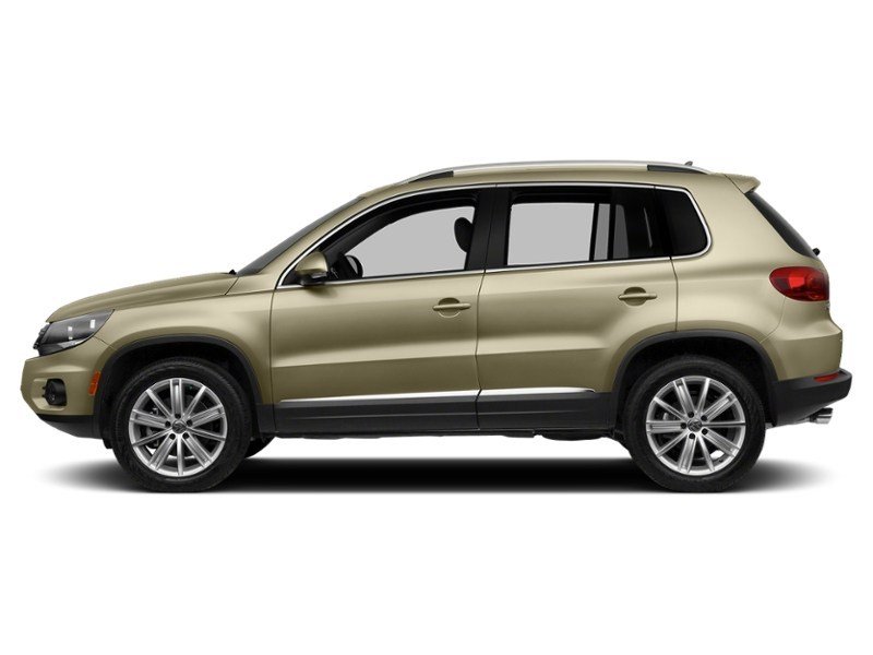 2013 Volkswagen Tiguan 4dr Auto Comfortline 4Motion White Gold Metallic  Shot 23
