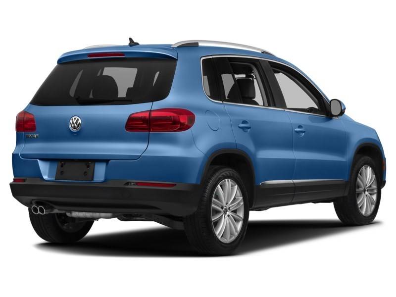 2017 Volkswagen Tiguan 4MOTION 4dr Wolfsburg Edition Pacific Blue  Shot 32