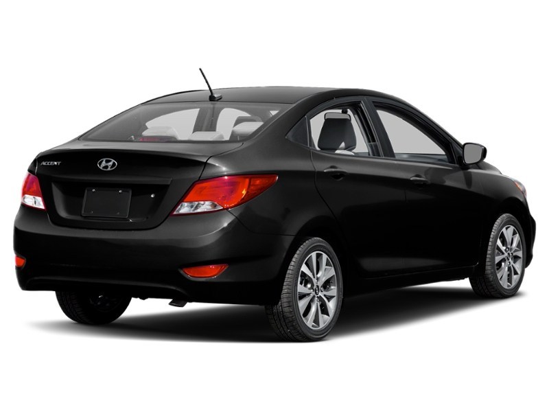2017 Hyundai Accent 4dr Sdn Auto SE Ultra Black Pearl  Shot 8