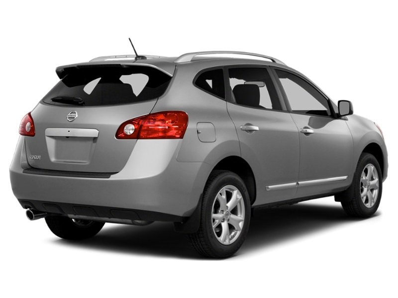 2013 Nissan Rogue FWD 4dr SV Brilliant Silver Metallic  Shot 18
