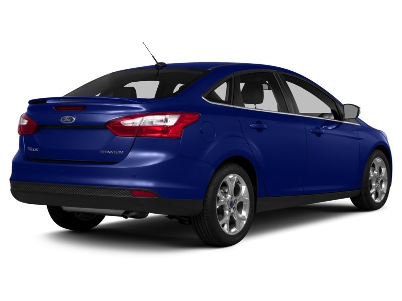 2014 Ford Focus 4dr Sdn SE Performance Blue  Shot 12