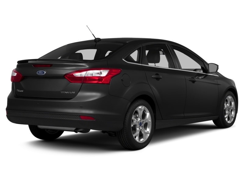 2014 Ford Focus 4dr Sdn SE Tuxedo Black Metallic  Shot 30