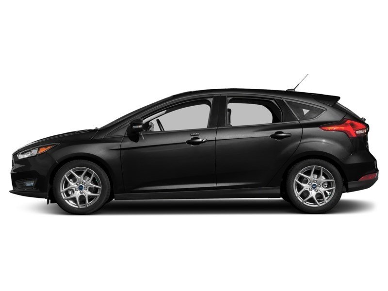 2015 Ford Focus 5dr HB SE Tuxedo Black Metallic  Shot 35