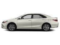 2017 Toyota Camry 4dr Sdn I4 Auto SE Blizzard Pearl  Shot 3