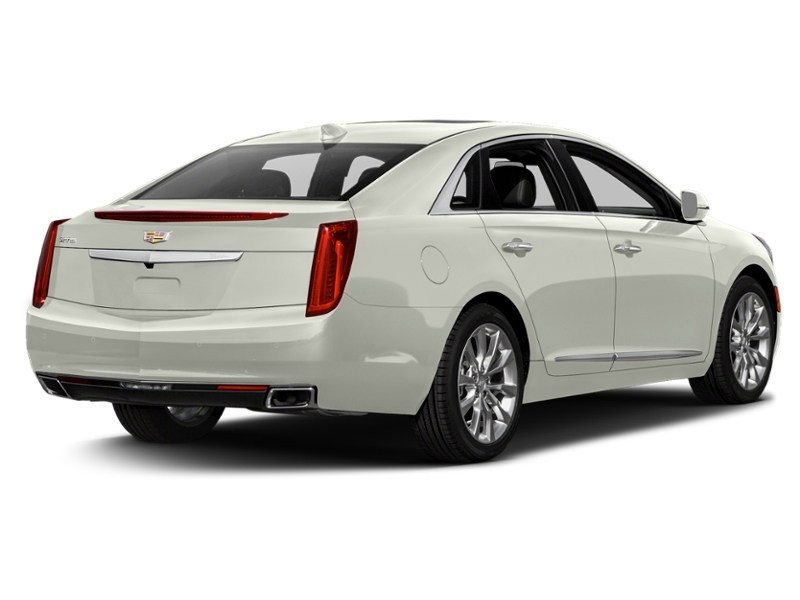 2017 Cadillac XTS 3.6L | BOSE | HTD/COOLED | ACCIDENT FREE Crystal White Tricoat  Shot 6