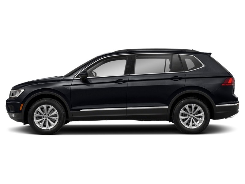 2020 Volkswagen Tiguan Comfortline 4MOTION Deep Black Pearl  Shot 18
