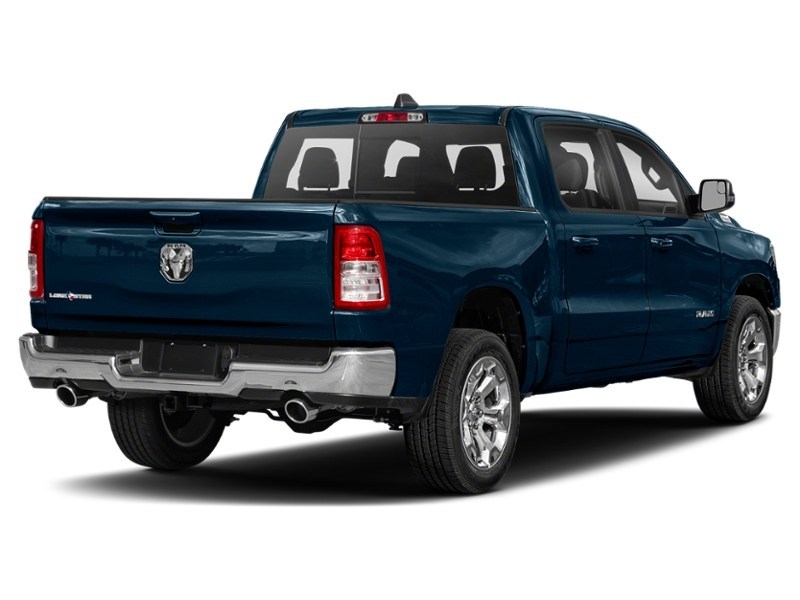 2022 RAM 1500 Big Horn 4x4 Crew Cab 5'7
