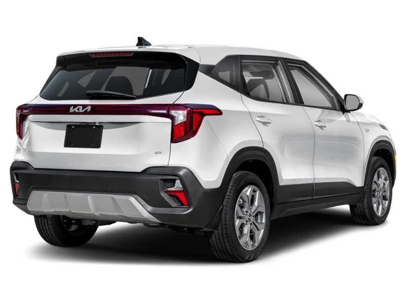 2025 Kia Seltos LX FWD Snow White Pearl  Shot 34